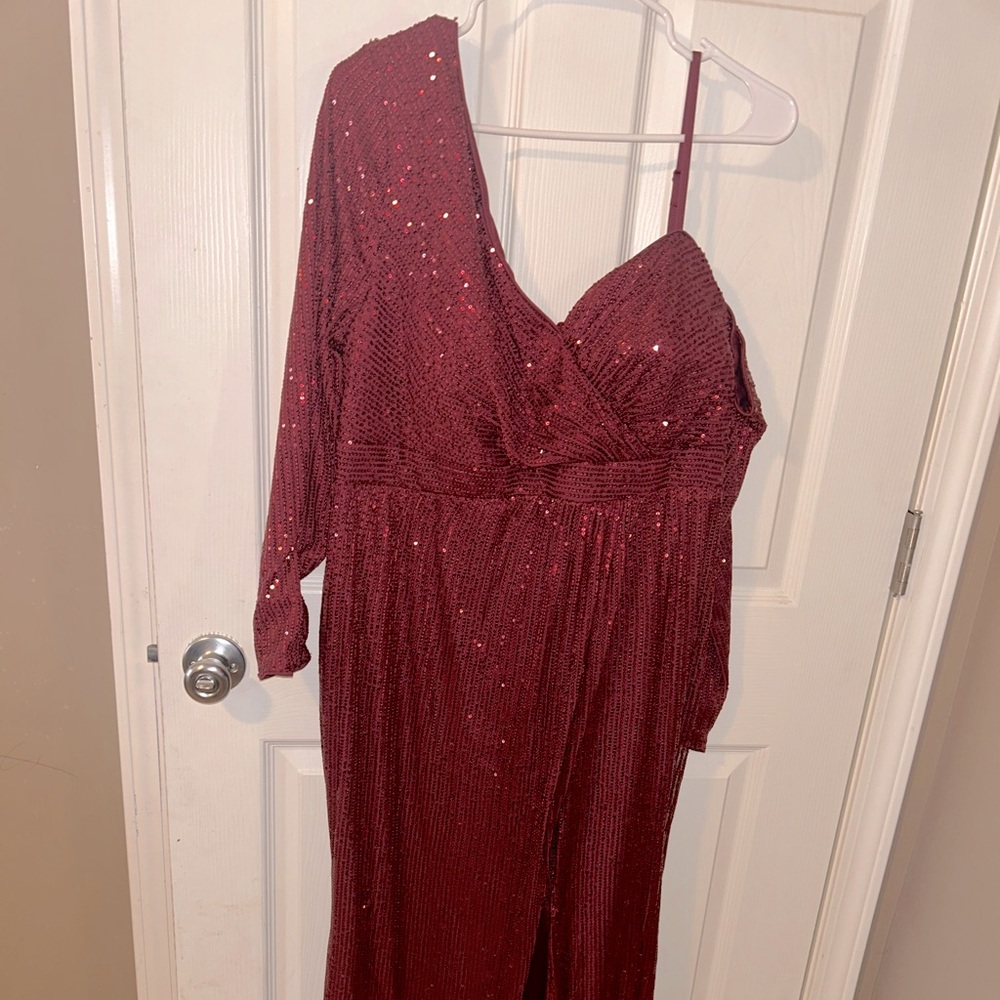 Long Maxi Dress Sleet Cut. New size 1X